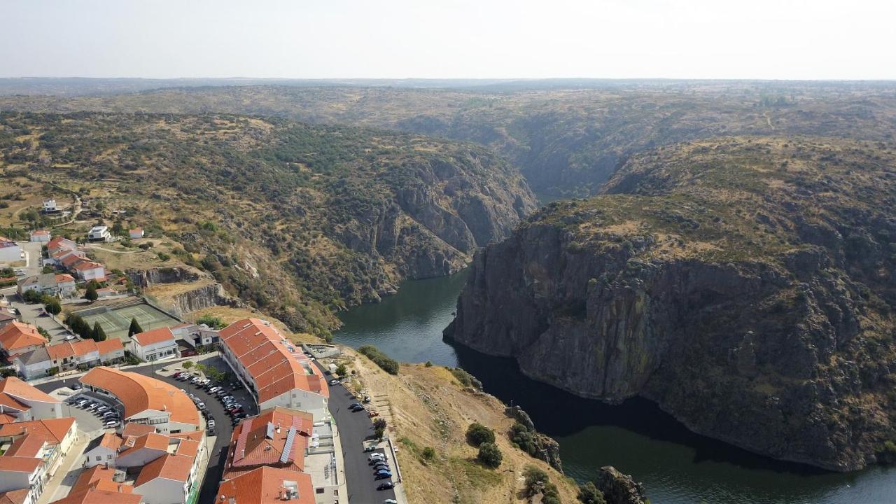 Pensao Vista Bela Hotell Miranda do Douro Eksteriør bilde